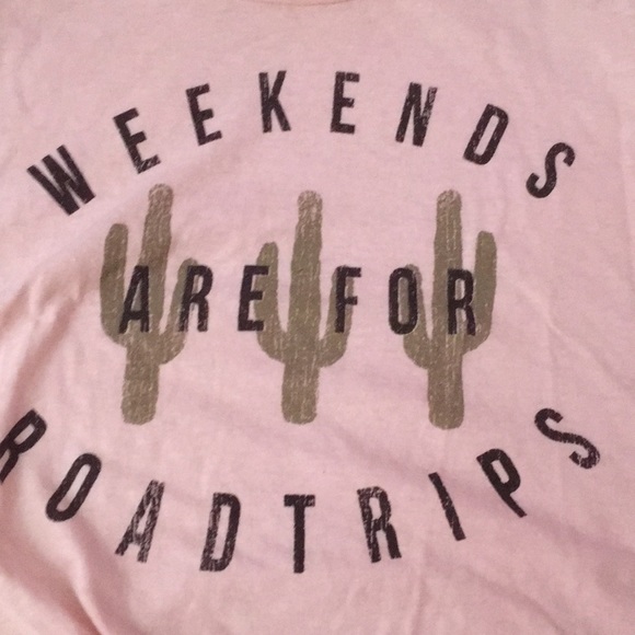 Weekends Are For Roadtrips Cropped Shirt - Picture 2 of 4